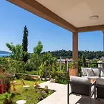 Bella Vista *