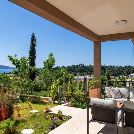 Bella Vista *